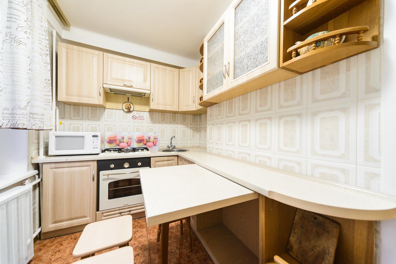 Apartment On Lesi Ukrainky Blvd Kiev Luaran gambar